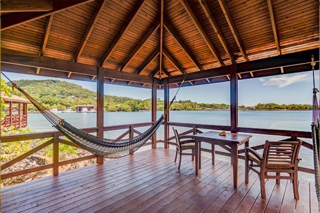 Anthony'S Key Resort Sandy Bay Exterior photo