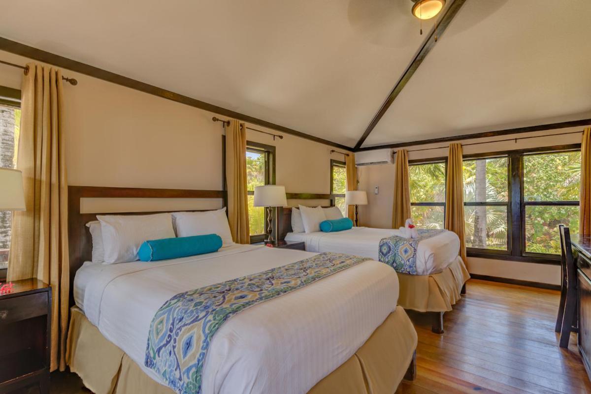 Anthony'S Key Resort Sandy Bay Exterior photo