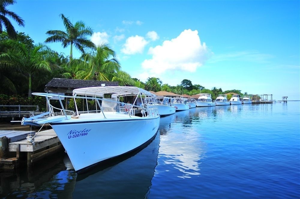 Anthony'S Key Resort Sandy Bay Exterior photo